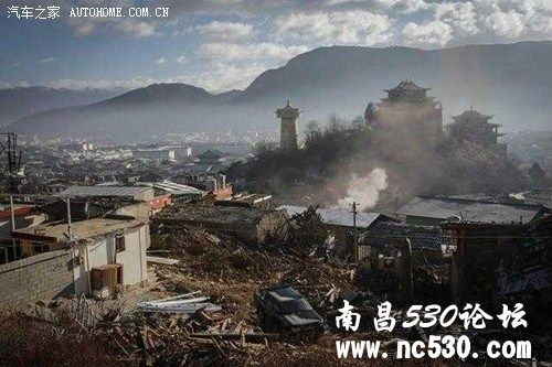 消失的地平线：香格里拉古城2/3建筑被火吞噬