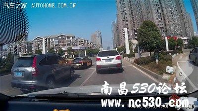 红谷滩惊现土豪车